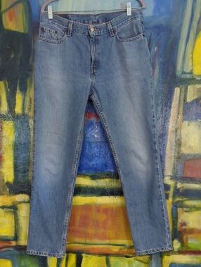 Vintage Women's 510 Straight Leg Relaxed Fit Medium Wash Denim Jeans Size 12